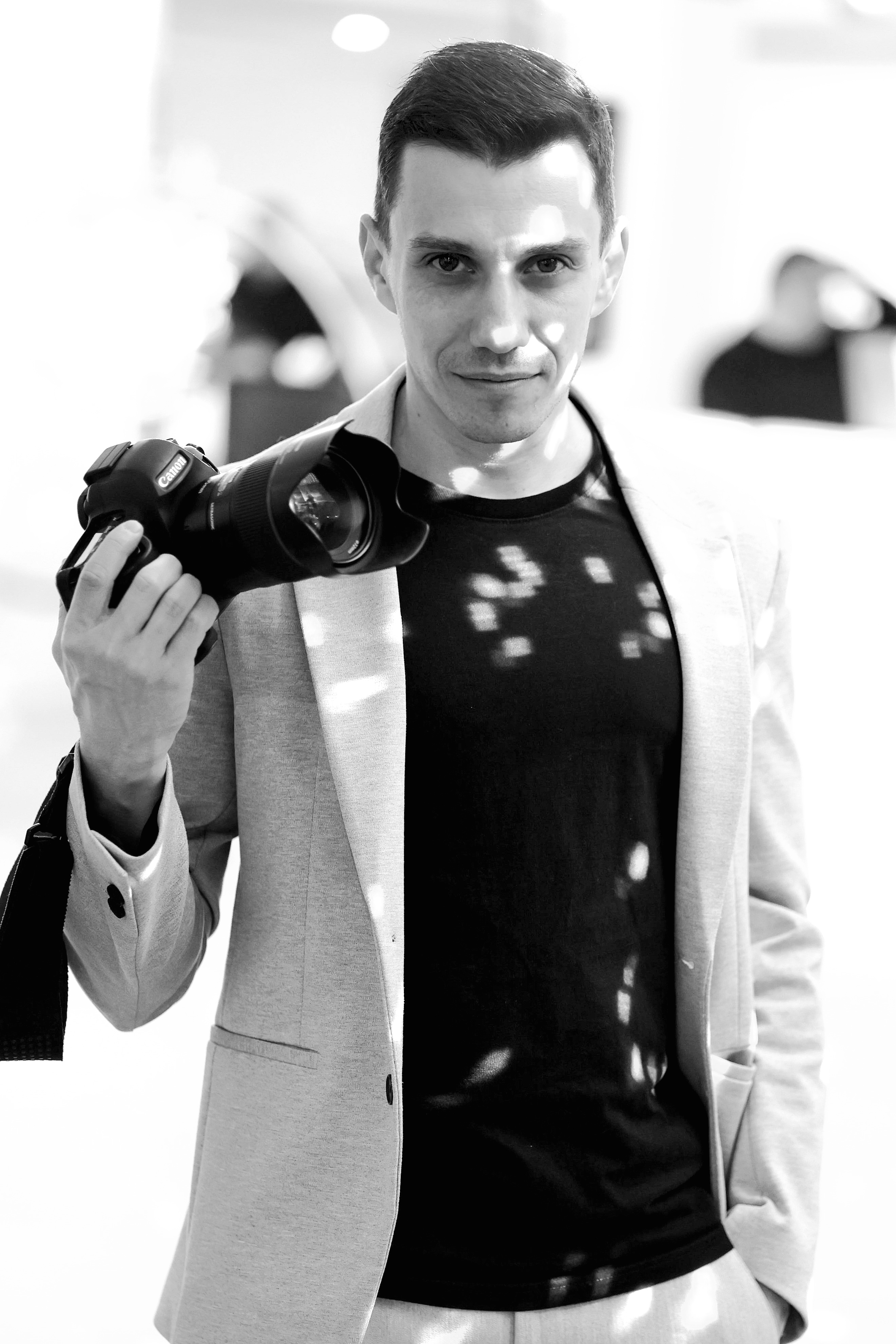 Doru Bănică - Fotograf logo